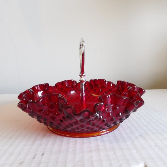 Fenton Dining Fenton Hobnail Ruffled Candy Dish With Center Handle